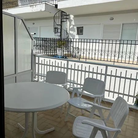 Vakantiehuis Maisonette By The Sea *