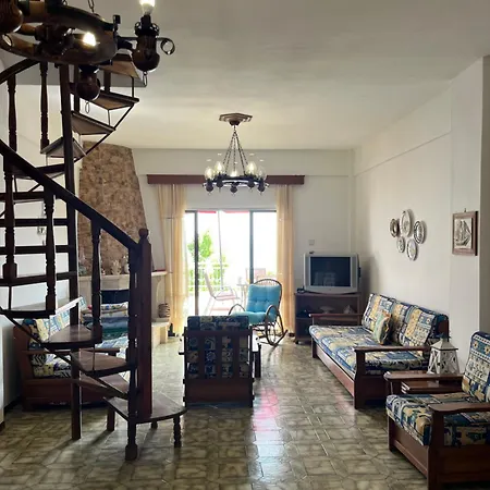 Maisonette By The Sea *