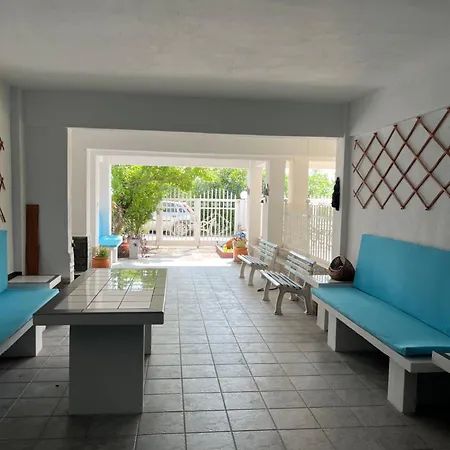 Maisonette By The Sea *