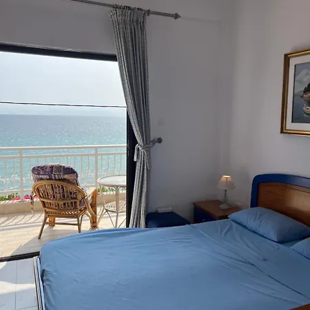 Maisonette By The Sea Vakantiehuis Nea Kallikrateia