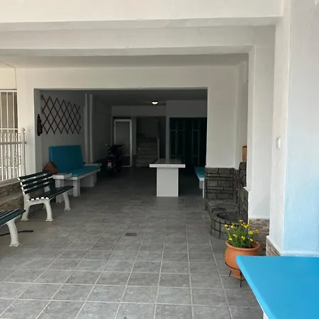 Vakantiehuis Maisonette By The Sea *