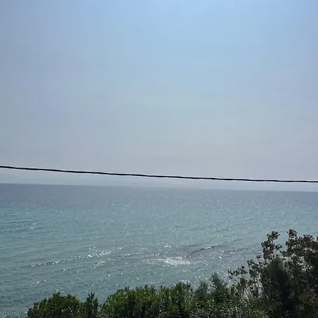Vakantiehuis Maisonette By The Sea *